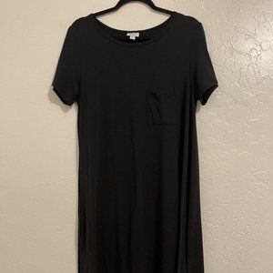 LULA ROE~SIZE LARGE~SOLID BLACK CARLY
